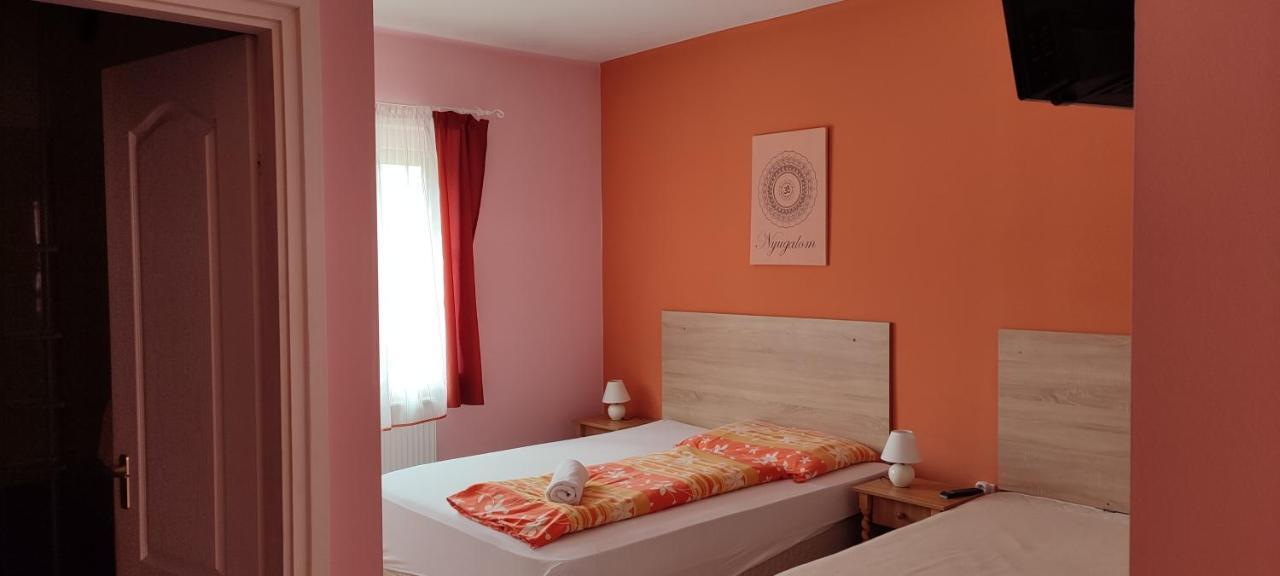 Apartamento Bakonyi Mandala Ház Bakonybél Exterior foto